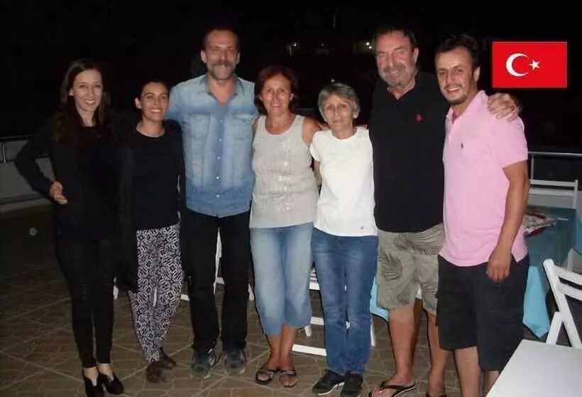 هتل Evren Konukevi