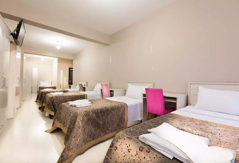 هتل Evren Konukevi