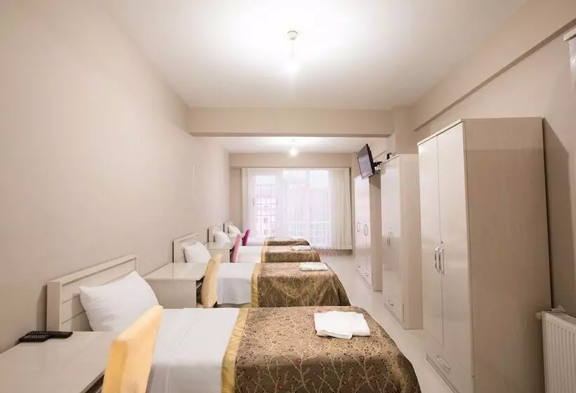 هتل Evren Konukevi