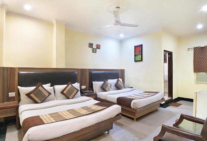 בית מלון כפרי Hari Piorko Grand   New Delhi Railway Station