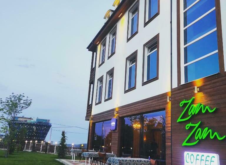 هتل Zamzam Family