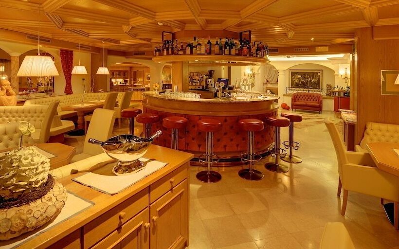 בית מלון כפרי Alpenheim Charming & Spa