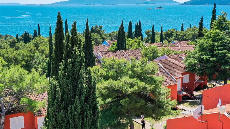 Отель Apartments Medena