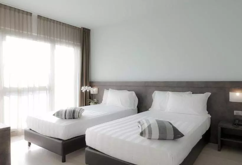 Отель Blu Arena