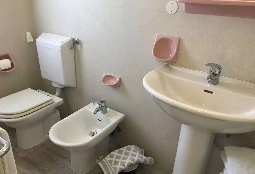 فندق Deanna Golf