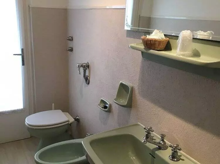 فندق Deanna Golf