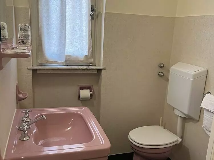 فندق Deanna Golf