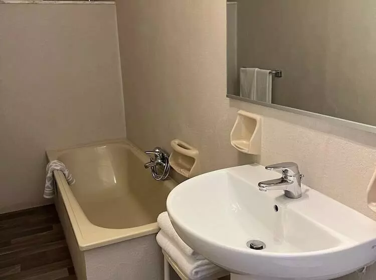 فندق Deanna Golf