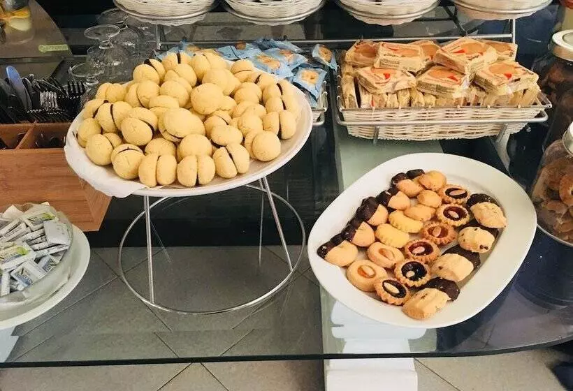 فندق Deanna Golf