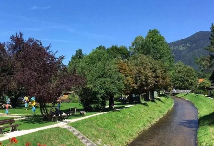 בית מלון כפרי Deva Achentaler Vital