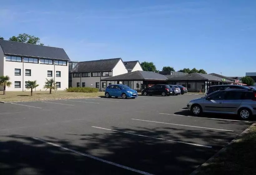 Отель Ibis Styles Segre