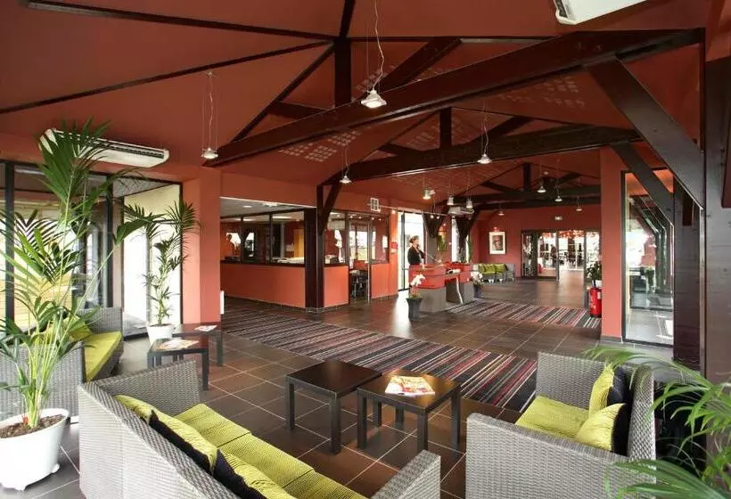 Отель Ibis Styles Segre