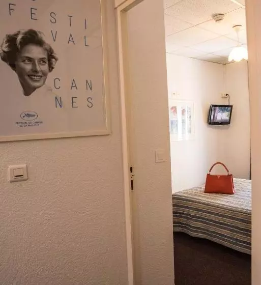 בית מלון כפרי Little Palace