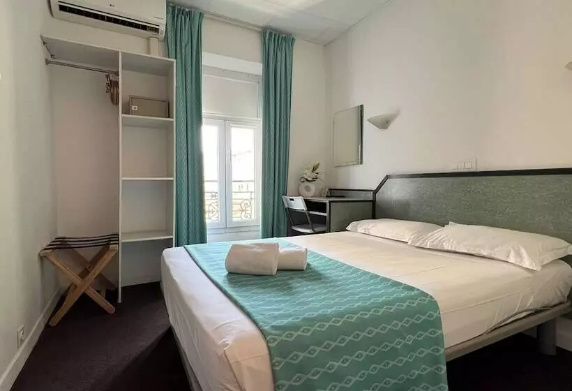 בית מלון כפרי Little Palace