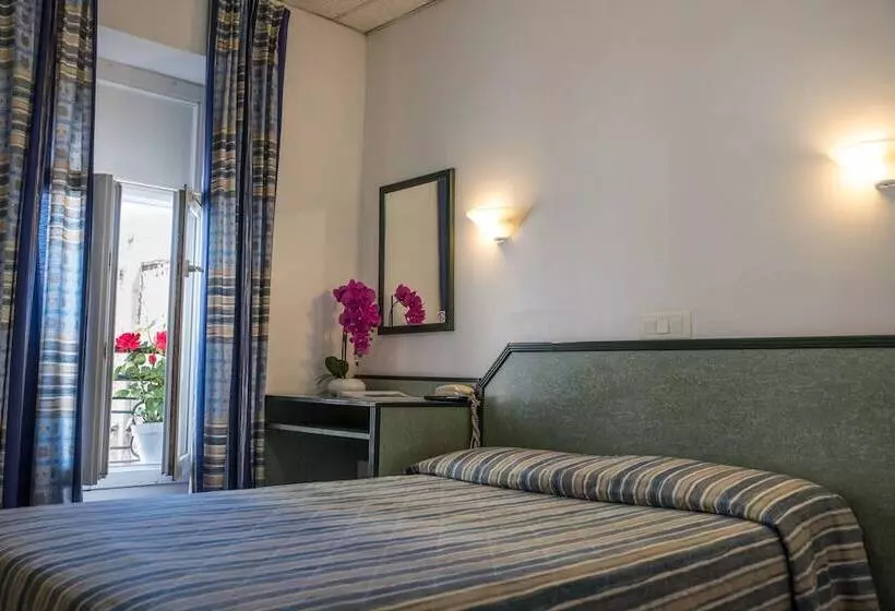 בית מלון כפרי Little Palace