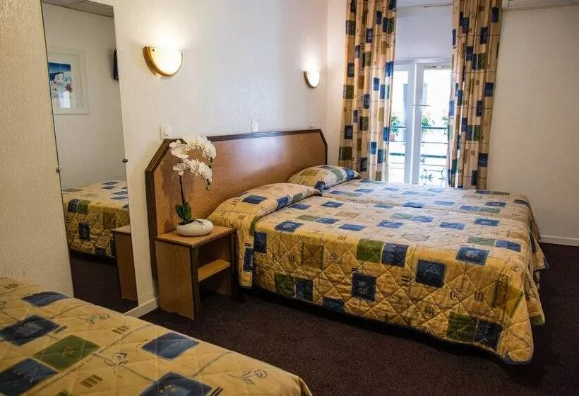 בית מלון כפרי Little Palace