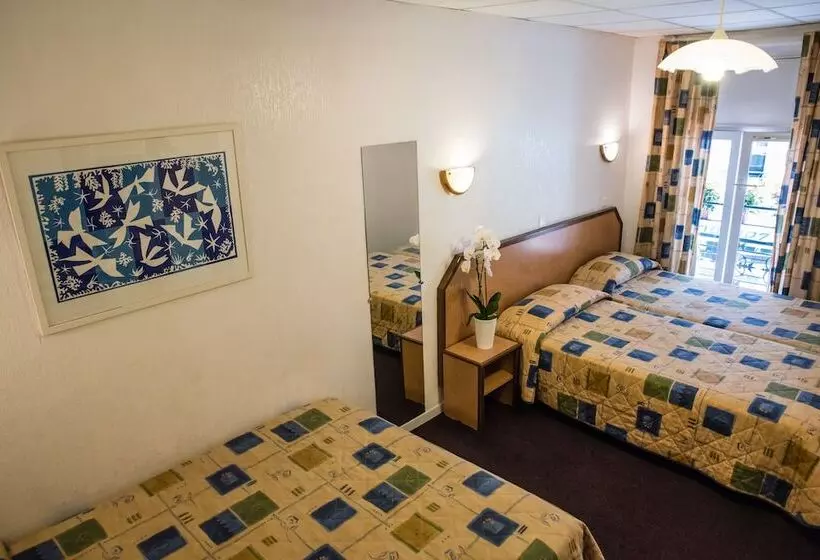 בית מלון כפרי Little Palace