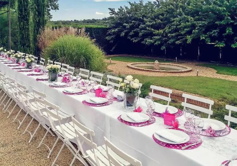 Szálloda Mercure Aixenprovence Saintevictoire