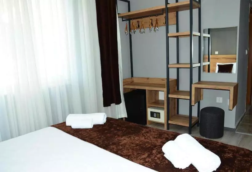 Hotel New Garden Side