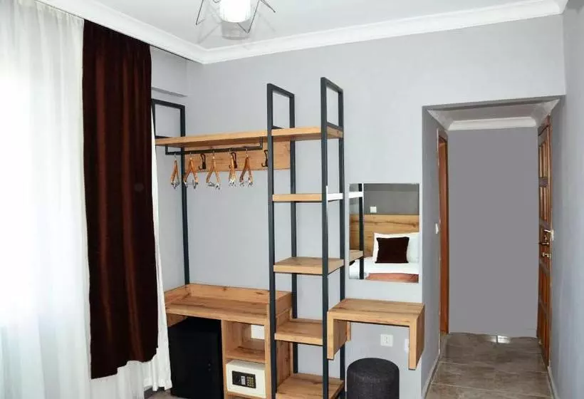 Hotel New Garden Side