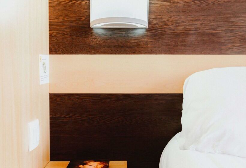 فندق Premiere Classe Nevers Varennes Vauzelles