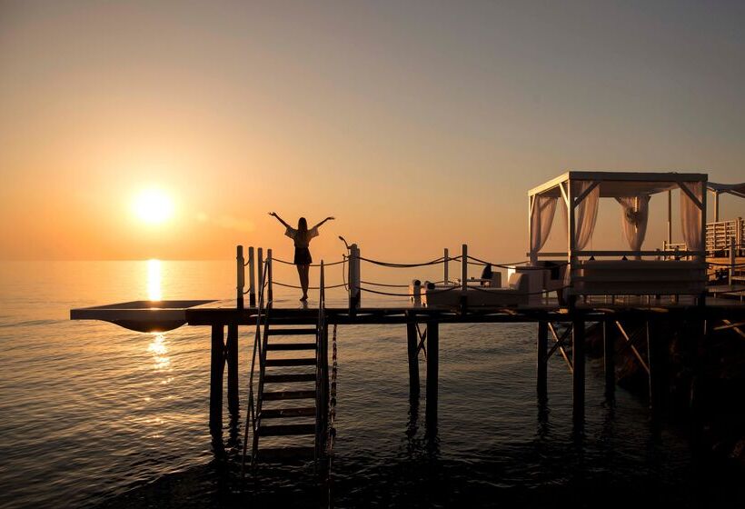 فندق Rixos Sungate, The Land of Legends Access