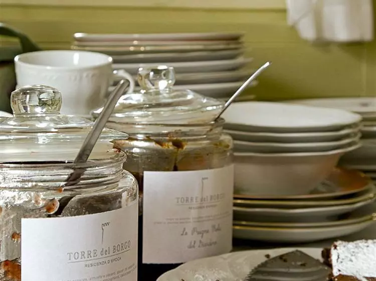 Отель Torre Del Borgo Residenza D'Epoca