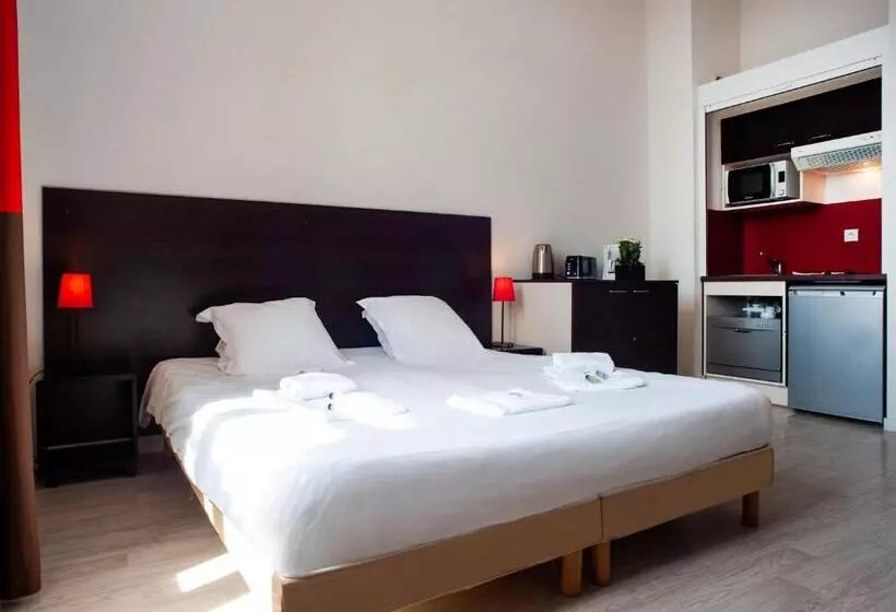 هتل Vacanceole Le Duguesclin