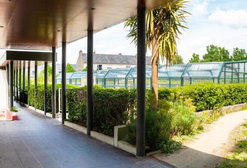 בית מלון כפרי Vacanceole  Le Duguesclin