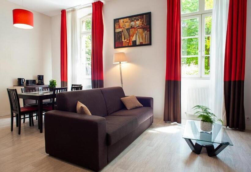 בית מלון כפרי Vacanceole  Le Duguesclin