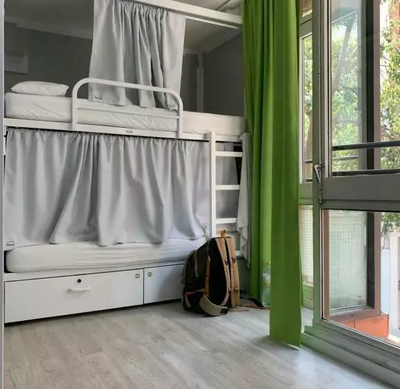 Отель Alberguinn Youth Hostel