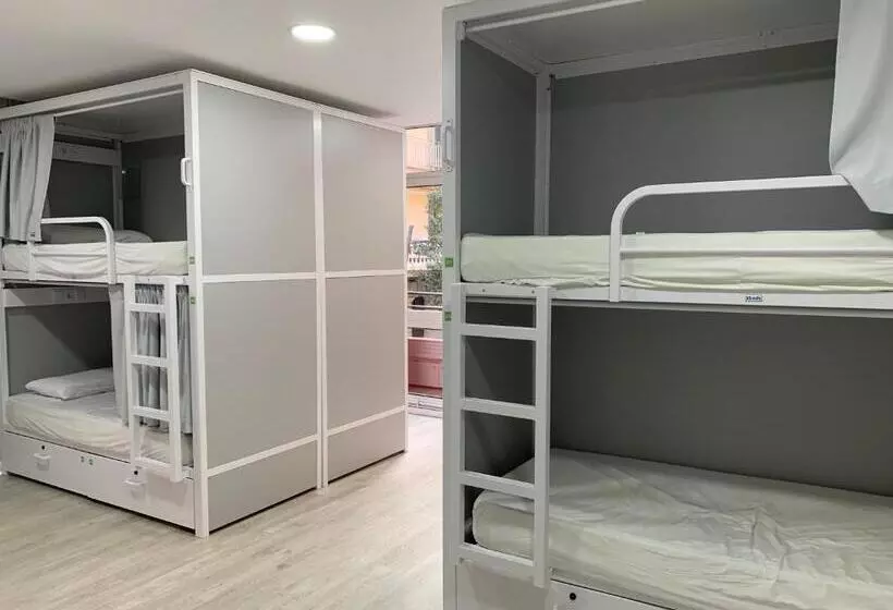 Отель Alberguinn Youth Hostel