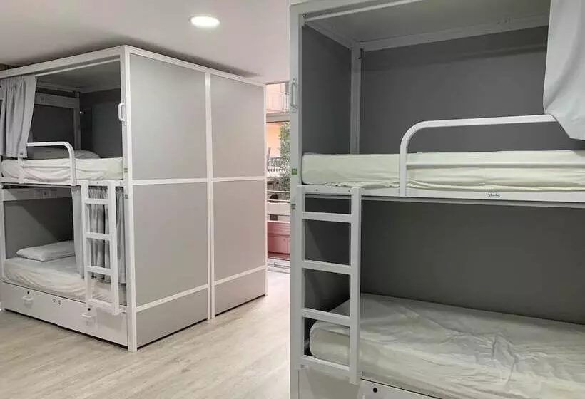 Отель Alberguinn Youth Hostel