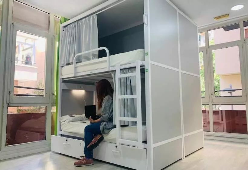 Отель Alberguinn Youth Hostel