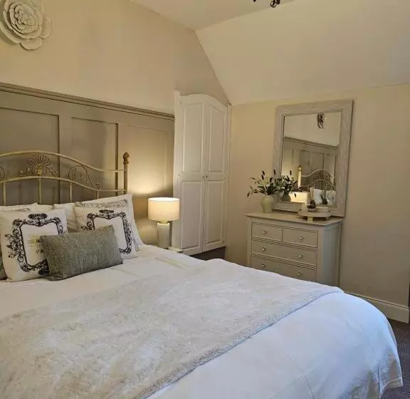 Hotelli Antfield House