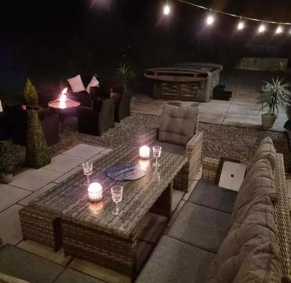 Hotelli Antfield House