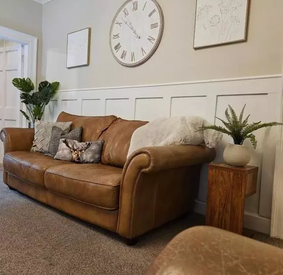 Hotelli Antfield House