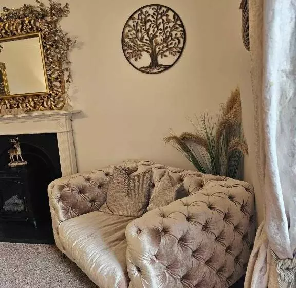 Hotelli Antfield House