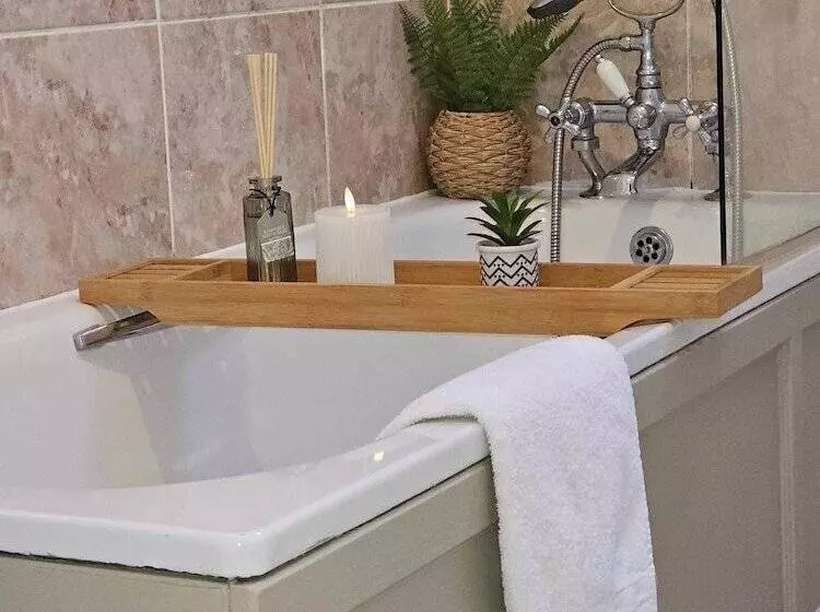 Hotelli Antfield House