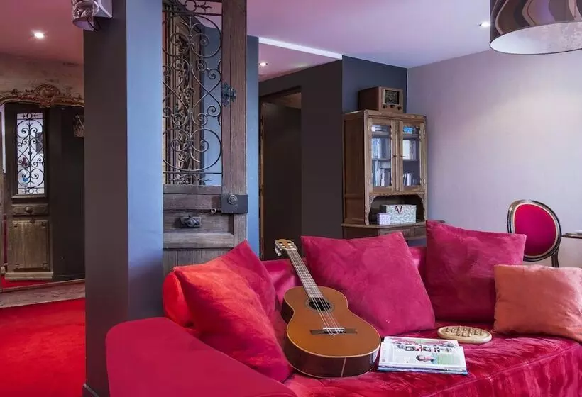 ホテル Frédéric Carrion Hôtel Et Spa