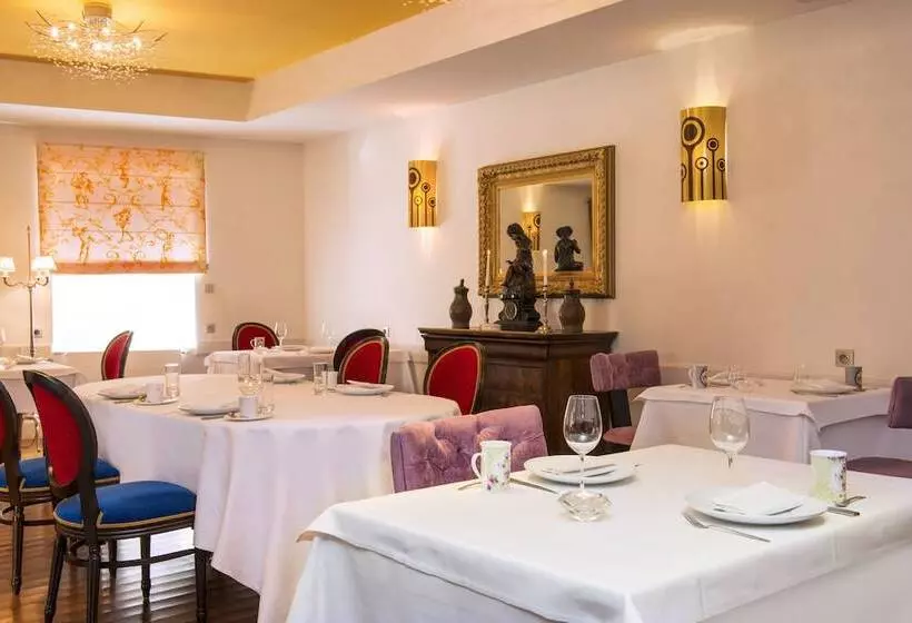 ホテル Frédéric Carrion Hôtel Et Spa