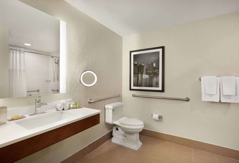 Doubletree By Hilton Hotel Orlando Downtown