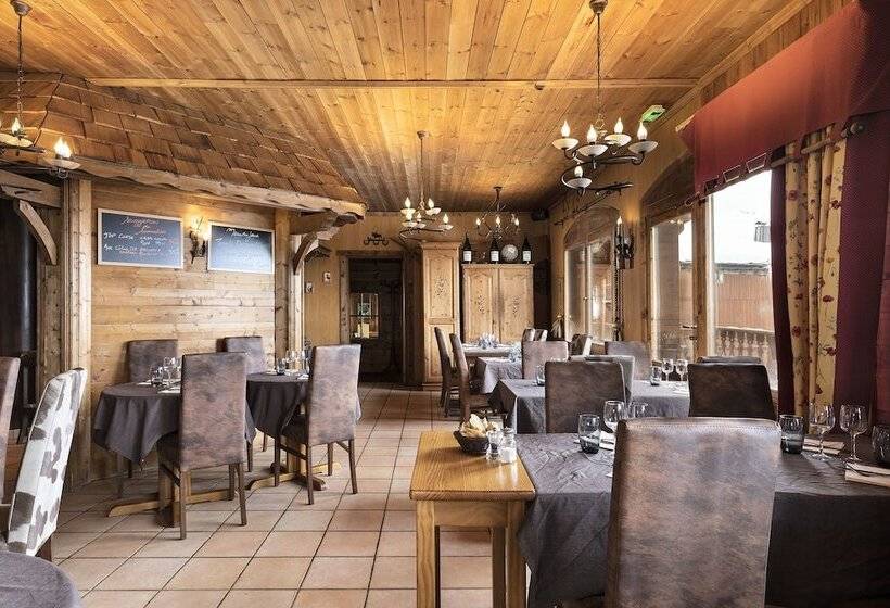 Отель Hôtel Les Balcons Village