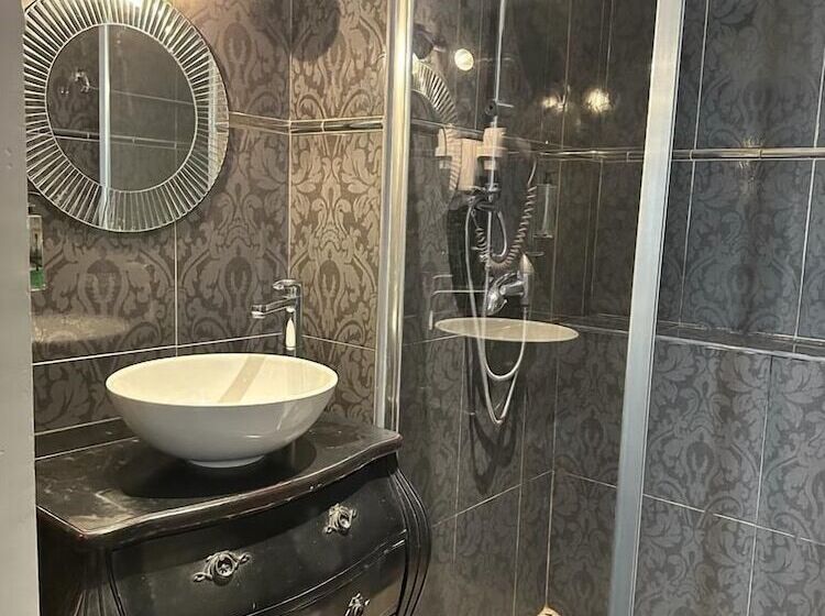 فندق Le Romanesque