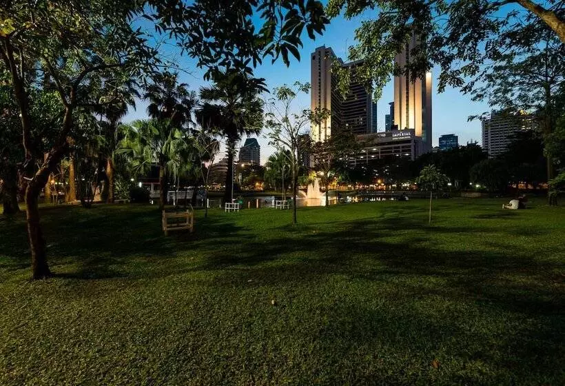 Maitria Hotel Sukhumvit 18 Bangkok – A Chatrium Collection