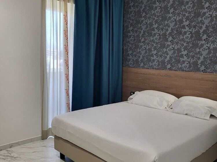 Отель Maiuri Pompei