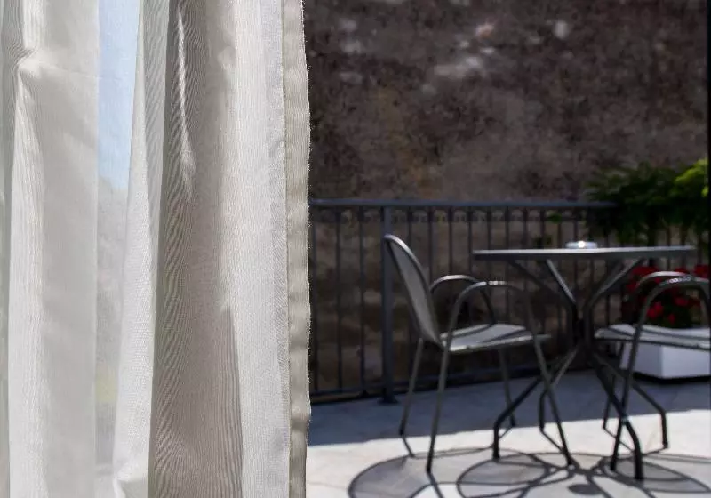 هتل Slavija Culture Heritage