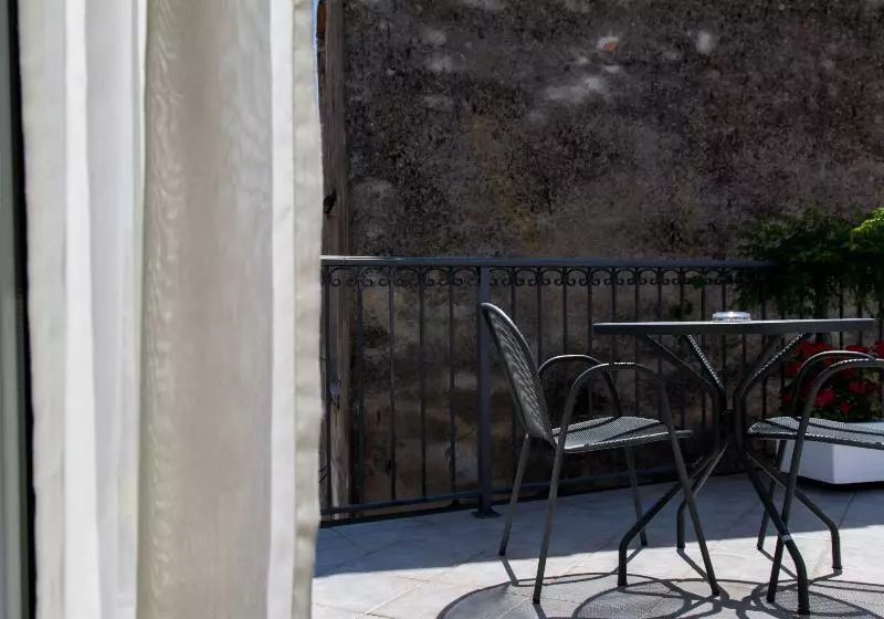 هتل Slavija Culture Heritage