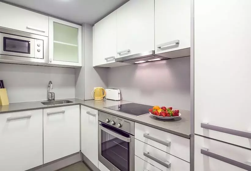 Inside Barcelona Apartments Sants