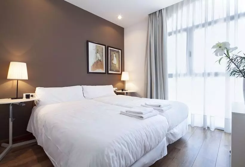 Inside Barcelona Apartments Sants